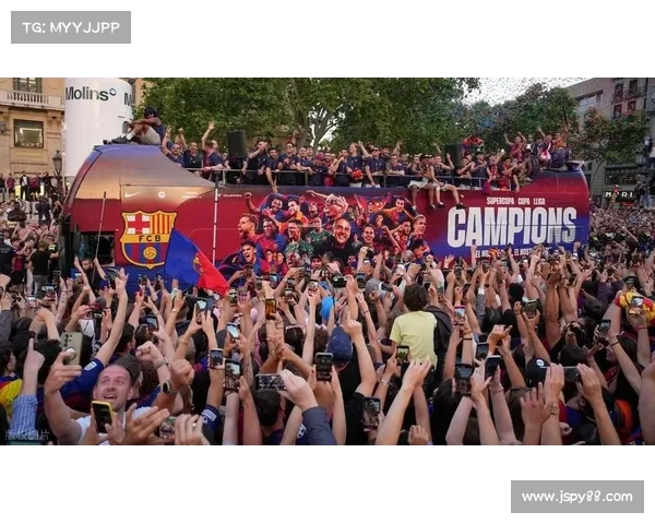 西甲裁判争议频发 球迷怒批裁判判罚公正性受质疑